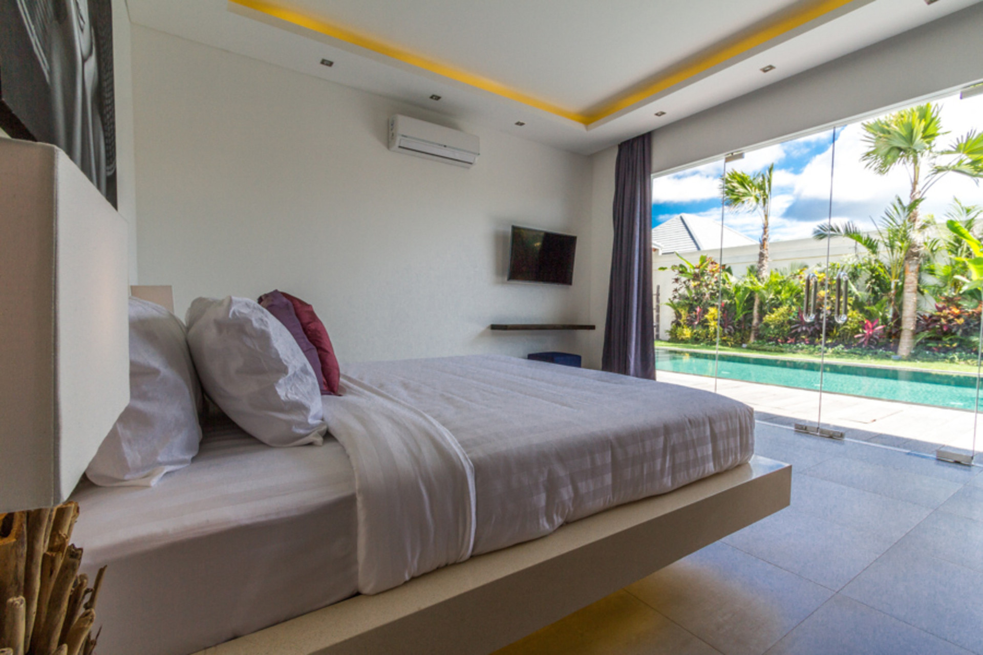 Seminyak'ta Özel Havuzlu ve Tam Personelli Özel Tatil Villanızı Kiralamak İçin Eksiksiz Kılavuz, Bali Villa 1156