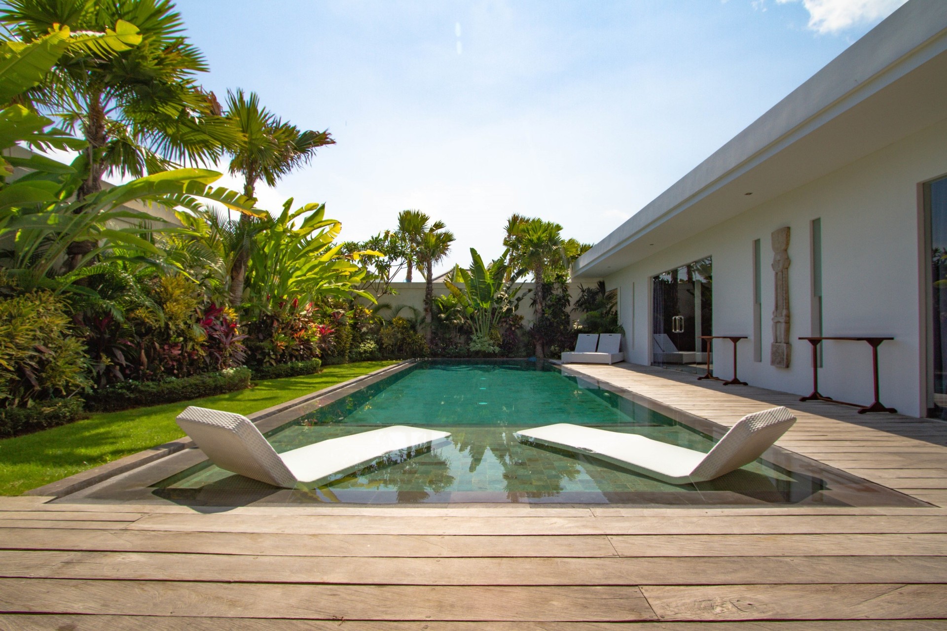 Seminyak'ta Özel Havuzlu ve Tam Personelli Özel Tatil Villanızı Kiralamak İçin Eksiksiz Kılavuz, Bali Villa 1156