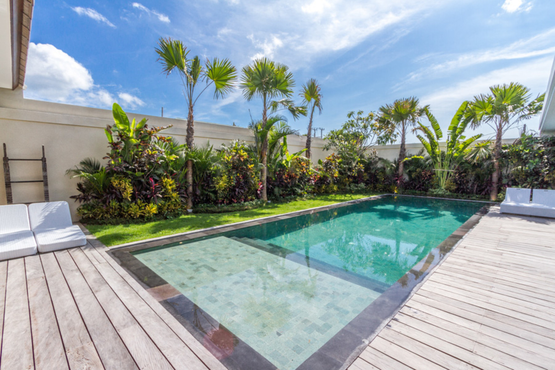 Seminyak'ta Özel Havuzlu ve Tam Personelli Özel Tatil Villanızı Kiralamak İçin Eksiksiz Kılavuz, Bali Villa 1156