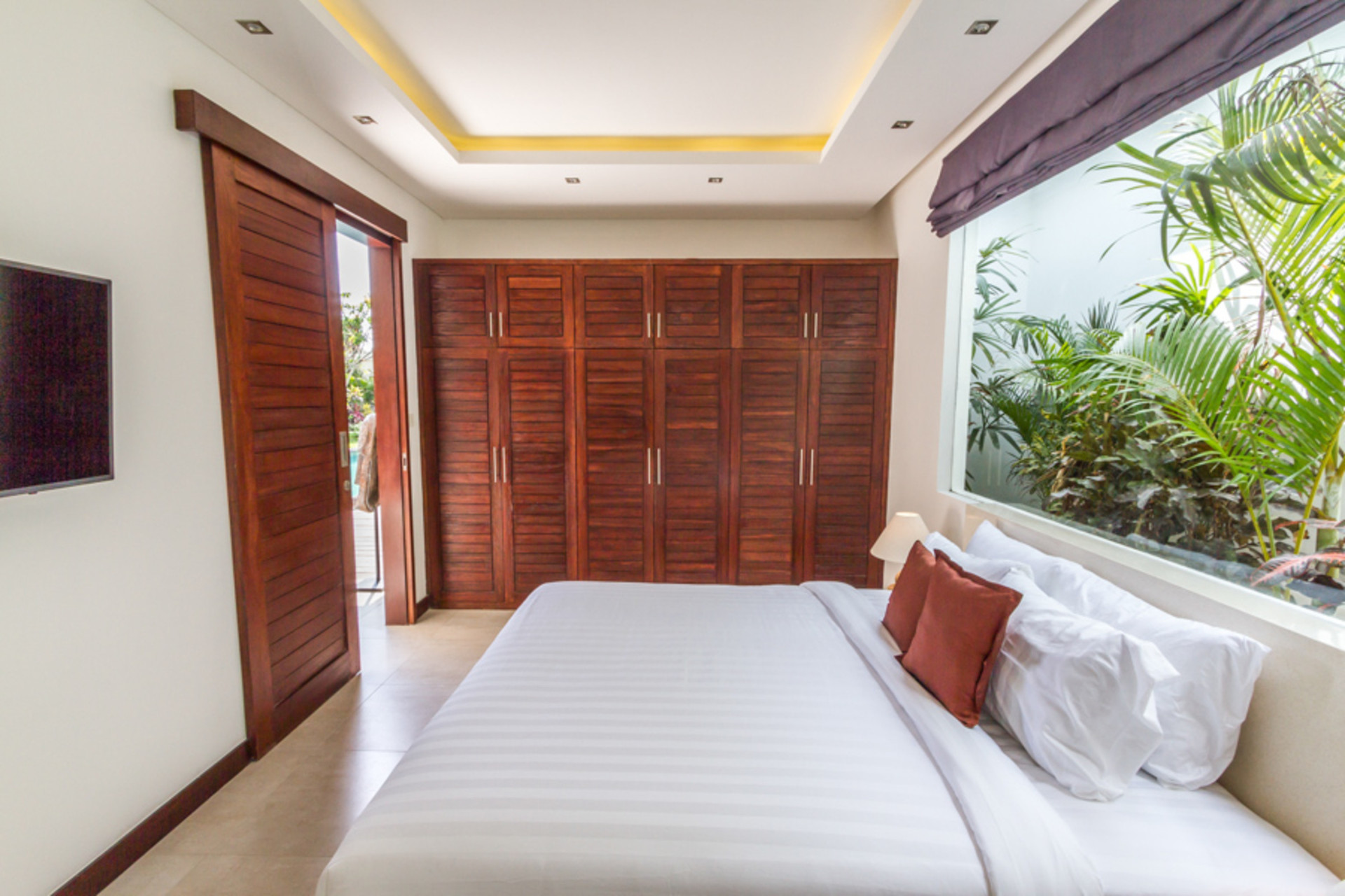 Seminyak'ta Özel Havuzlu ve Tam Personelli Özel Tatil Villanızı Kiralamak İçin Eksiksiz Kılavuz, Bali Villa 1156