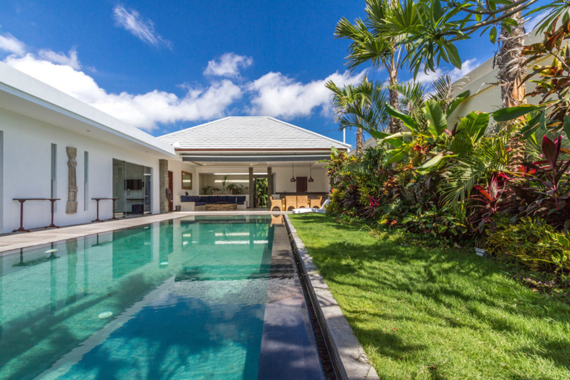 Seminyak'ta Özel Havuzlu ve Tam Personelli Özel Tatil Villanızı Kiralamak İçin Eksiksiz Kılavuz, Bali Villa 1156