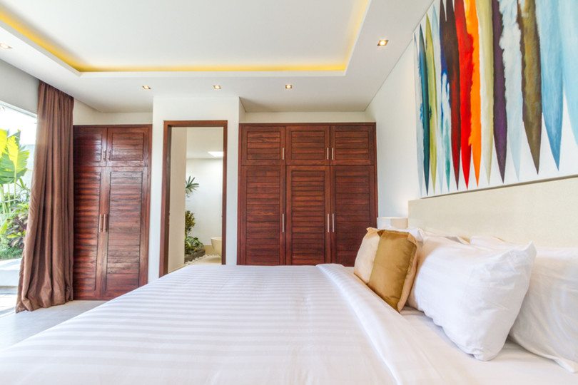 Ailenizin Seminyak'ın Başlıca Gezilecek Yerlerine Yakın 3 Yatak Odalı Lüks Bir Tatil Villası Kiraladığını Düşünün, Bali Villa 1157