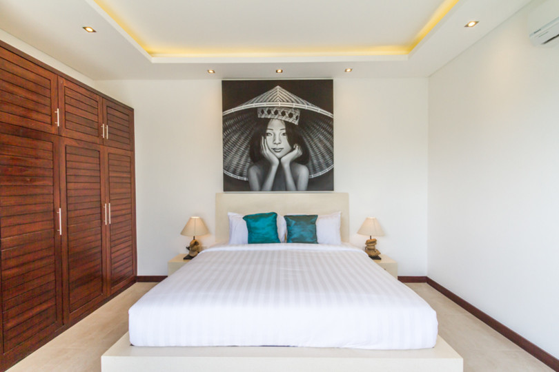 Ailenizin Seminyak'ın Başlıca Gezilecek Yerlerine Yakın 3 Yatak Odalı Lüks Bir Tatil Villası Kiraladığını Düşünün, Bali Villa 1157