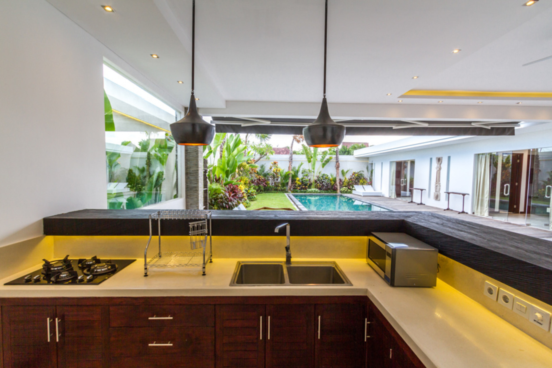 Seminyak'ta Kendi 5 Yıldızlı Özel Villanızı En İyi Fiyata Kiralayarak Ömür Boyu Tatilin Keyfini Çıkarın, Bali Villa 1158