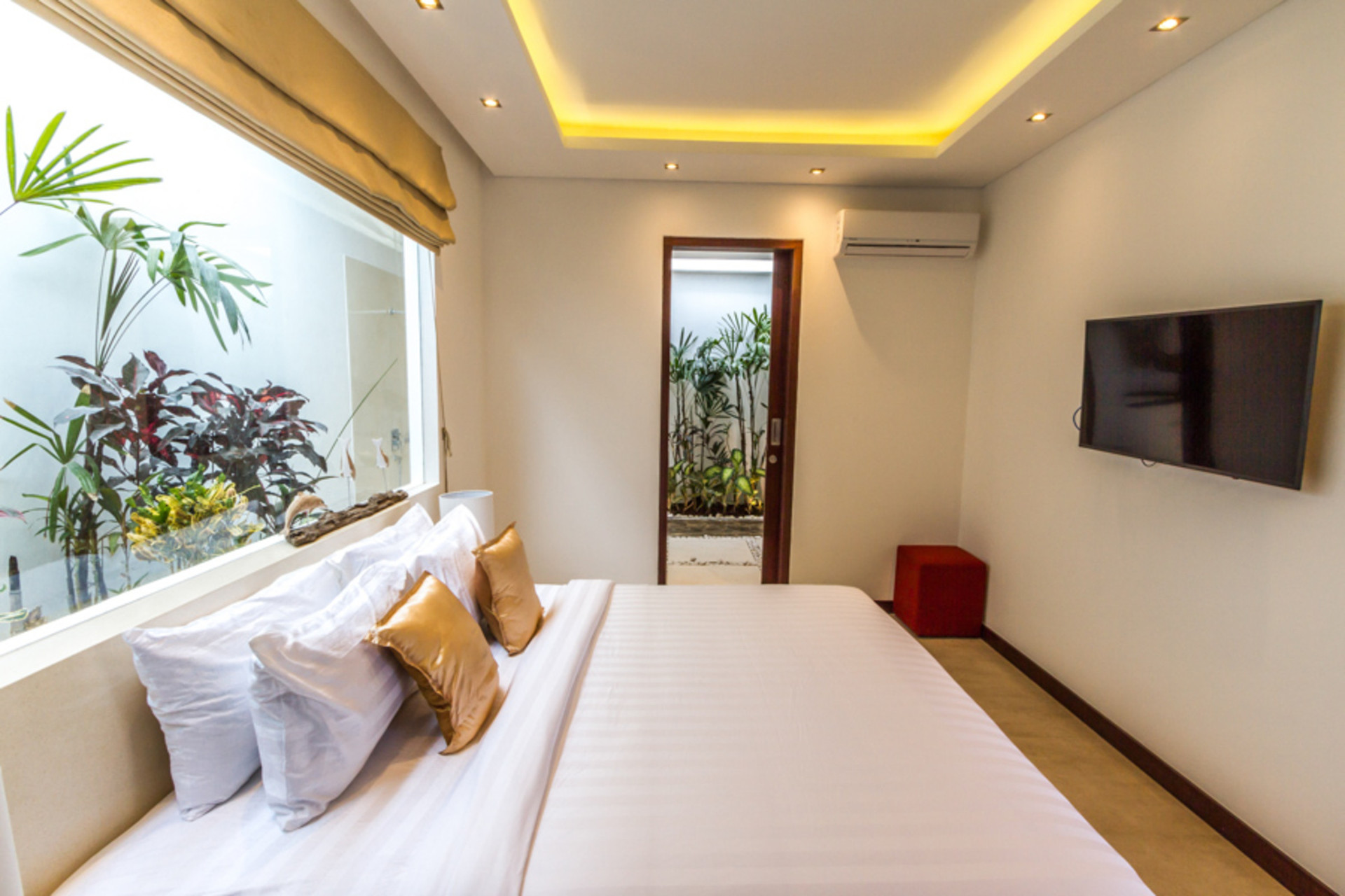 Seminyak'ta Kendi 5 Yıldızlı Özel Villanızı En İyi Fiyata Kiralayarak Ömür Boyu Tatilin Keyfini Çıkarın, Bali Villa 1158