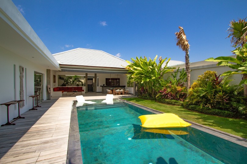 Seminyak'ta Kendi 5 Yıldızlı Özel Villanızı En İyi Fiyata Kiralayarak Ömür Boyu Tatilin Keyfini Çıkarın, Bali Villa 1158