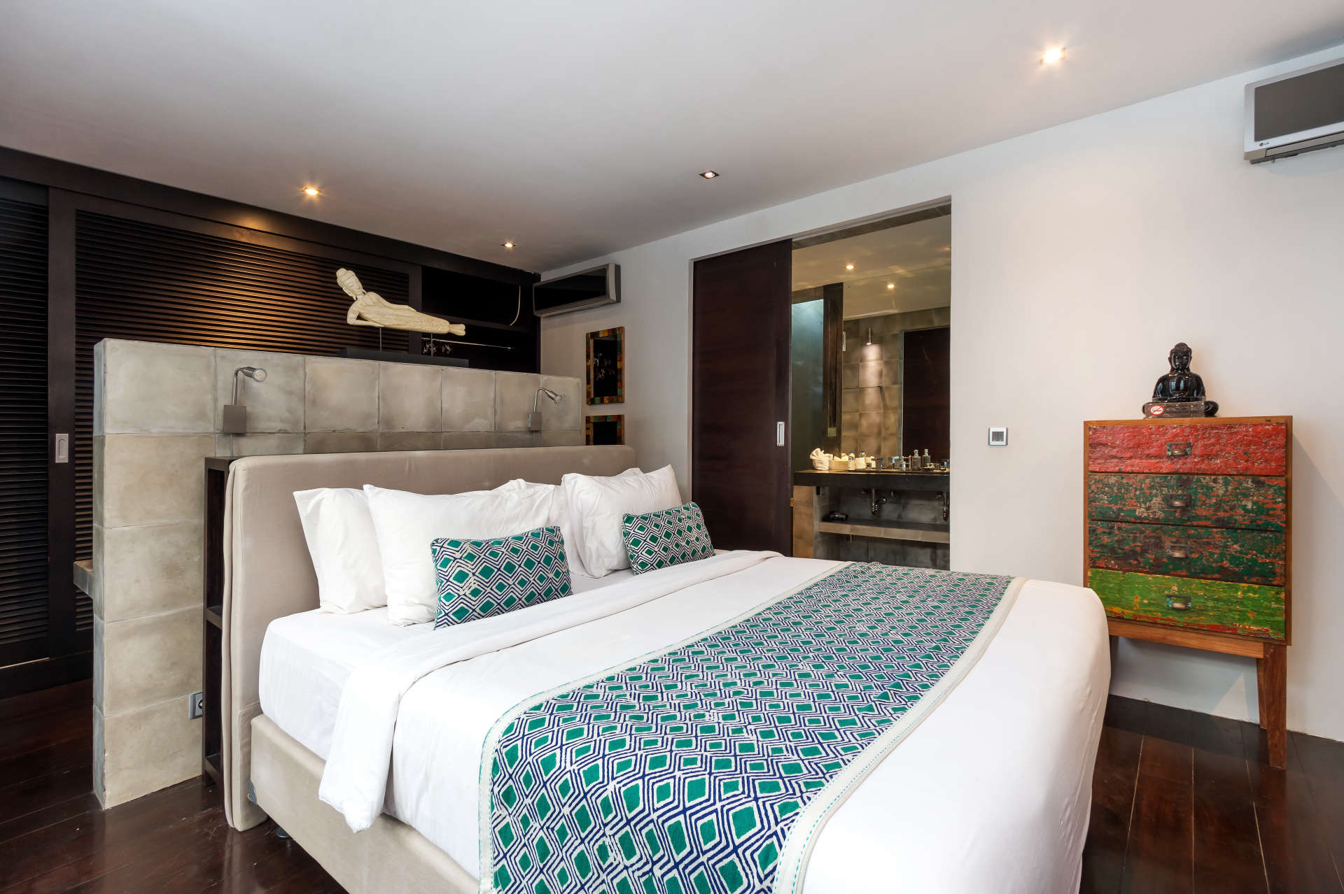Seminyak'ta Özel Havuzlu 5 Yatak Odalı Tatil Villası, Bali Villa 2001