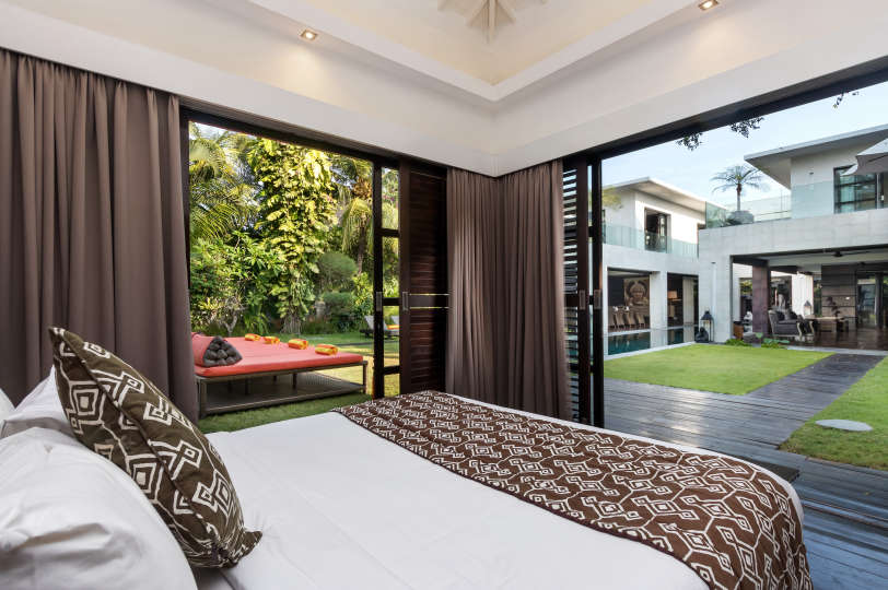 Seminyak'ta Özel Havuzlu 5 Yatak Odalı Tatil Villası, Bali Villa 2001