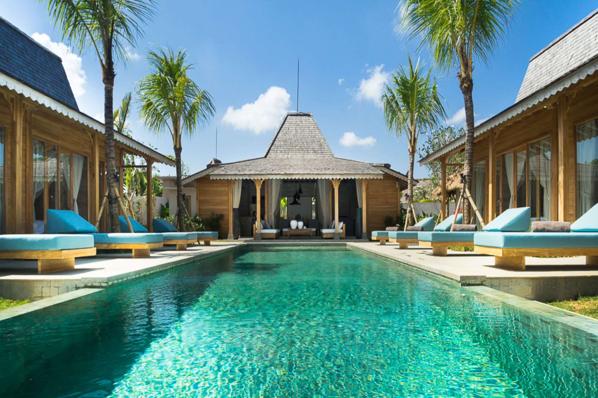Kerobokan'da Mükemmel Bir Konumda Güzel 5 Yıldızlı Tatil Villası, Tarihlerinizi Güvence Altına Almak İçin Erken Rezervasyon Yapın, Villa Bali 2006