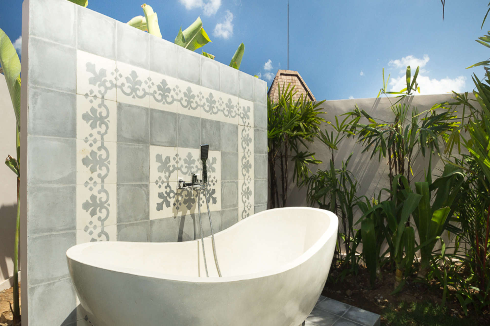 Kerobokan'da Mükemmel Bir Konumda Güzel 5 Yıldızlı Tatil Villası, Tarihlerinizi Güvence Altına Almak İçin Erken Rezervasyon Yapın, Villa Bali 2006