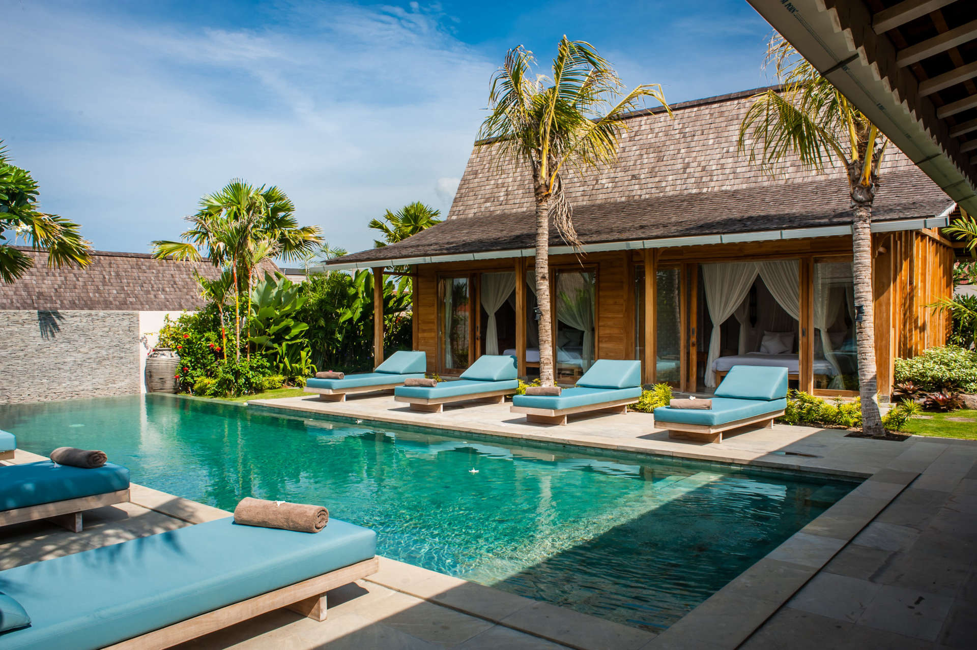 Kerobokan'da Mükemmel Bir Konumda Güzel 5 Yıldızlı Tatil Villası, Tarihlerinizi Güvence Altına Almak İçin Erken Rezervasyon Yapın, Villa Bali 2006