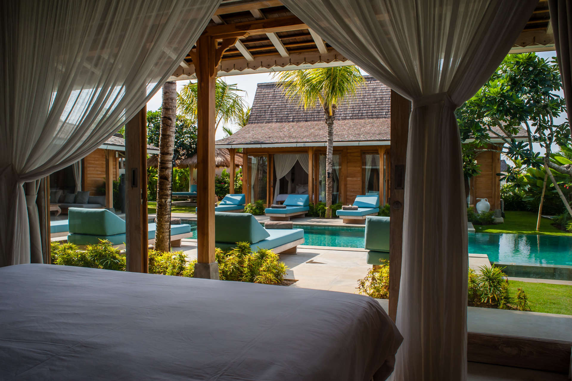 Kerobokan'da Mükemmel Bir Konumda Güzel 5 Yıldızlı Tatil Villası, Tarihlerinizi Güvence Altına Almak İçin Erken Rezervasyon Yapın, Villa Bali 2006