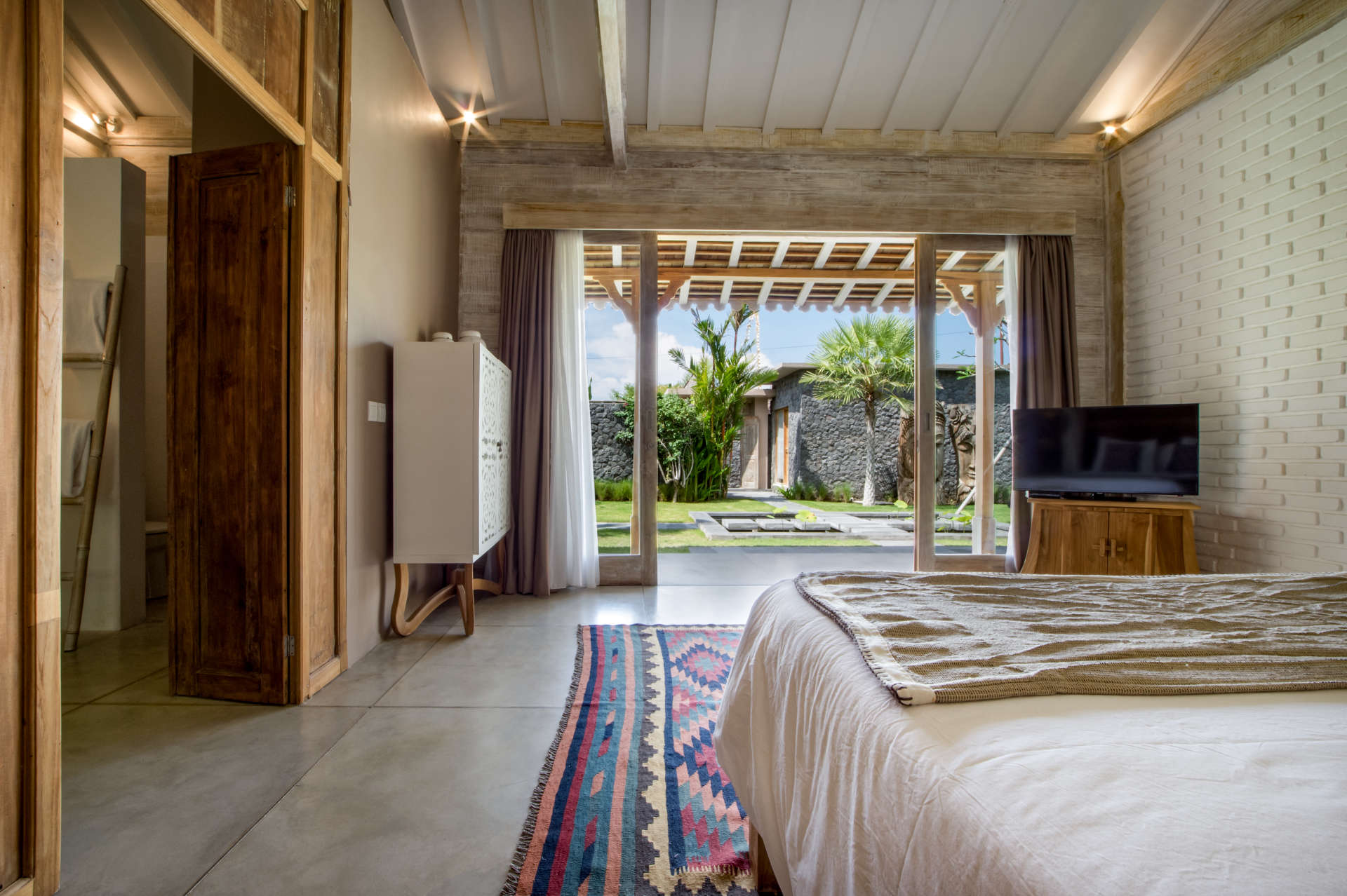 Kerobokan'da En İyi Fiyata Kendi 5 Yıldızlı Özel Villanızı Kiralayarak Ömür Boyu Bir Tatilin Keyfini Çıkarın, Villa Bali 2008