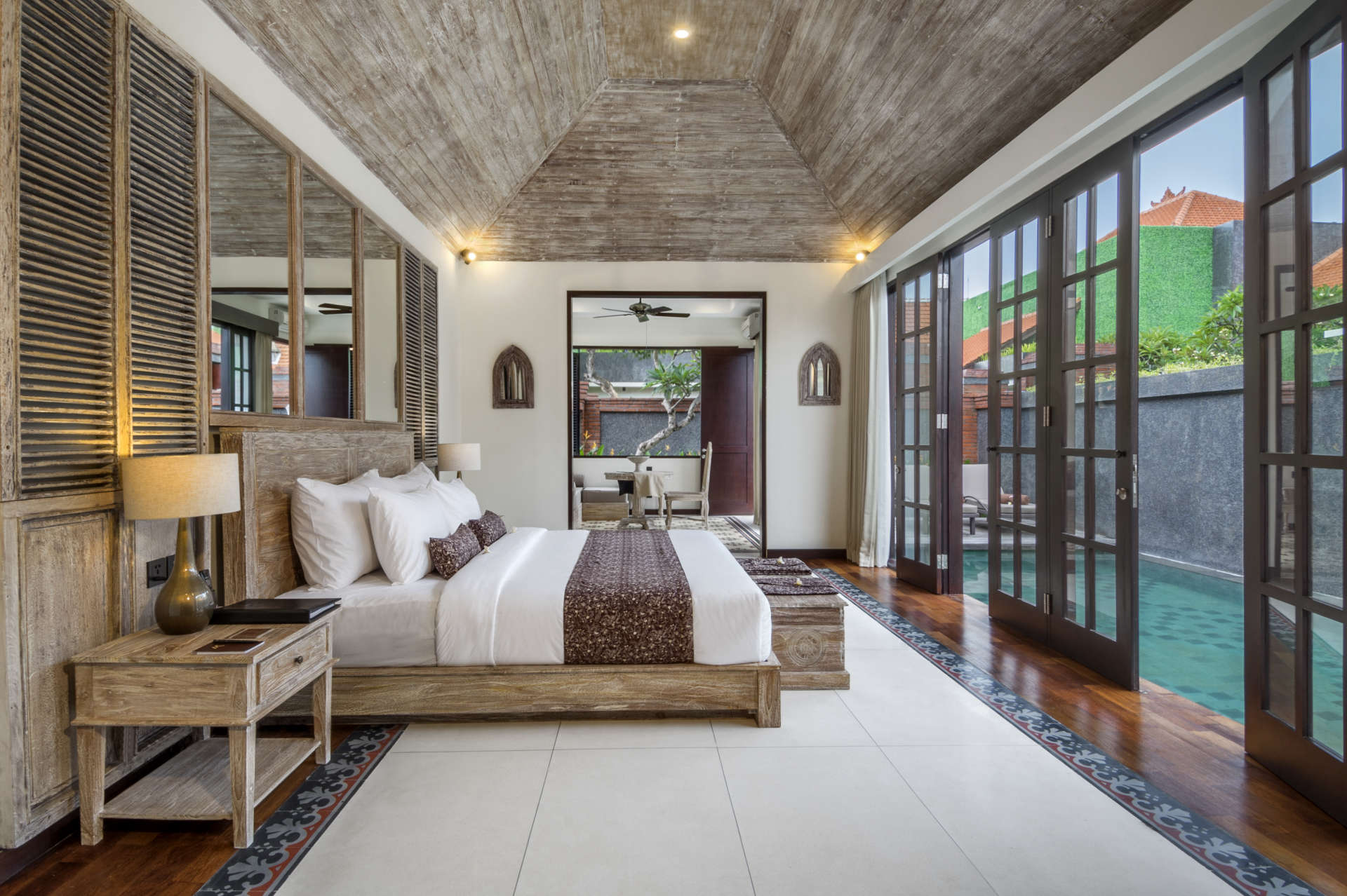 Umalas'ta Özel Havuzlu ve Tam Personelli Özel Tatil Villanızı Kiralamak İçin Eksiksiz Kılavuz, Villa Bali 2009