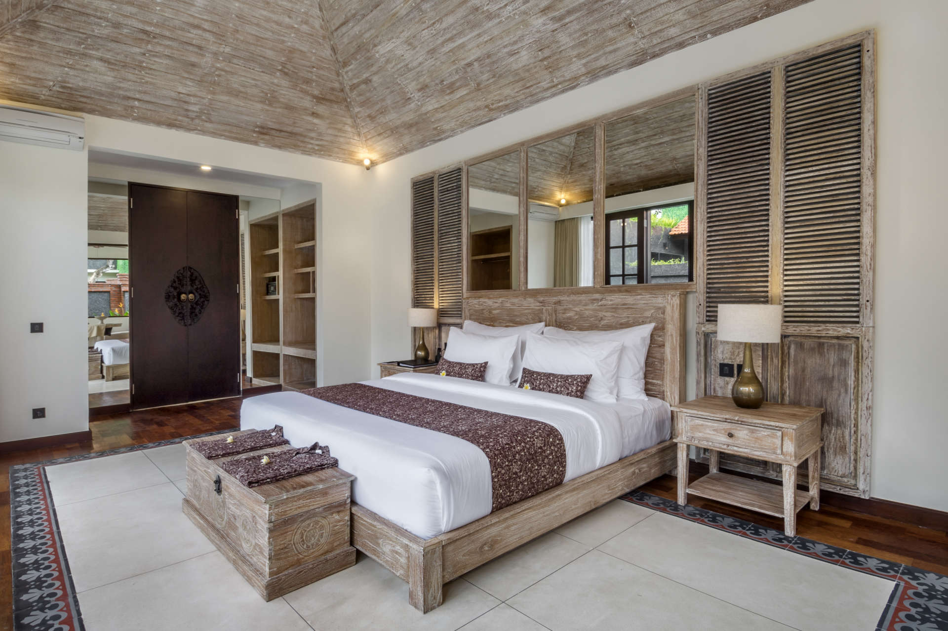 Umalas'ta Özel Havuzlu ve Tam Personelli Özel Tatil Villanızı Kiralamak İçin Eksiksiz Kılavuz, Villa Bali 2009