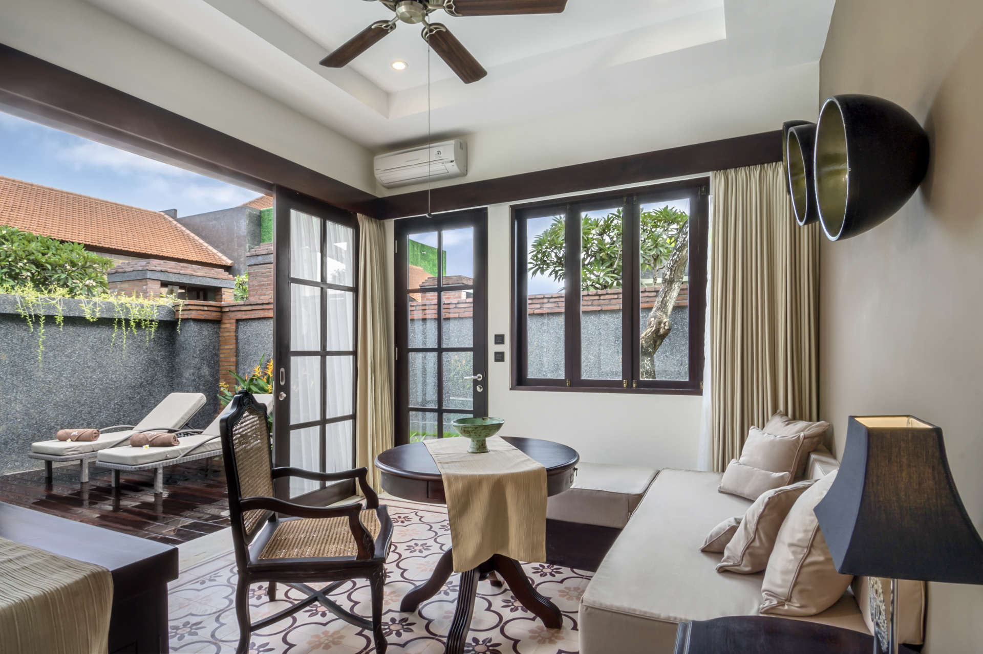 Umalas'ta Lüks 5 Yıldızlı Villa, Bir Otelden Daha Azına, Villa Bali 2012