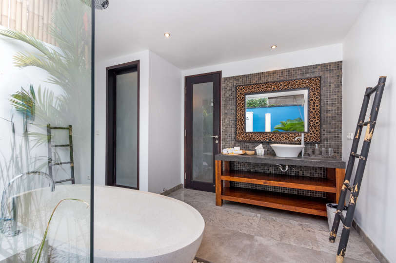 Seminyak'ta Mükemmel Bir Konumda Güzel 5 Yıldızlı Tatil Villası, Tarihlerinizi Garantilemek İçin Erken Rezervasyon Yapın, Villa Bali 2016