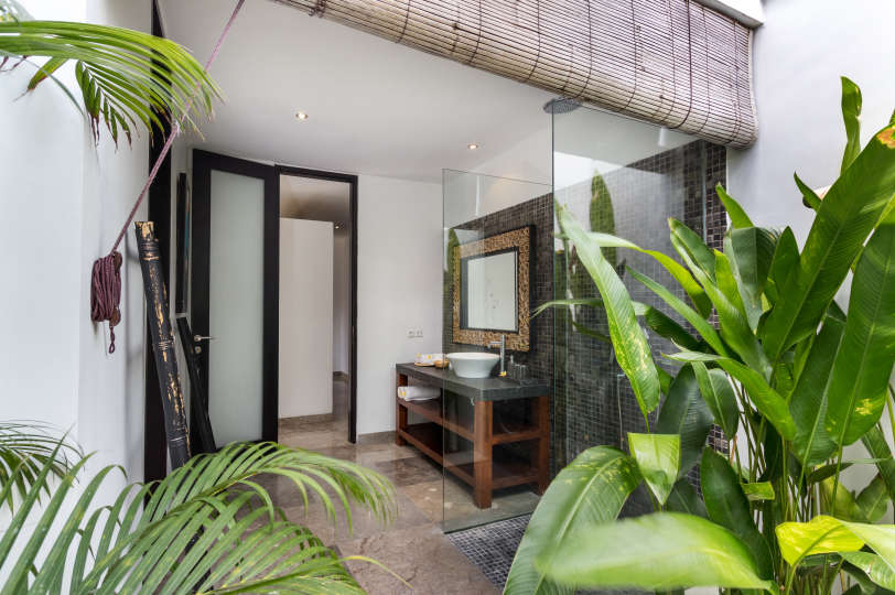 Seminyak'ta Mükemmel Bir Konumda Güzel 5 Yıldızlı Tatil Villası, Tarihlerinizi Garantilemek İçin Erken Rezervasyon Yapın, Villa Bali 2016