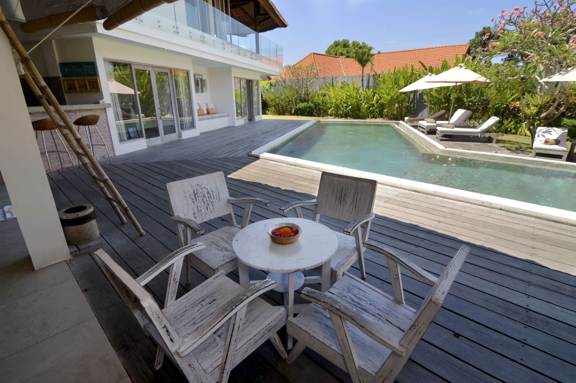 Canggu'da Kendi 5 Yıldızlı Özel Villanızı En İyi Fiyata Kiralama, Villa Bali 2018