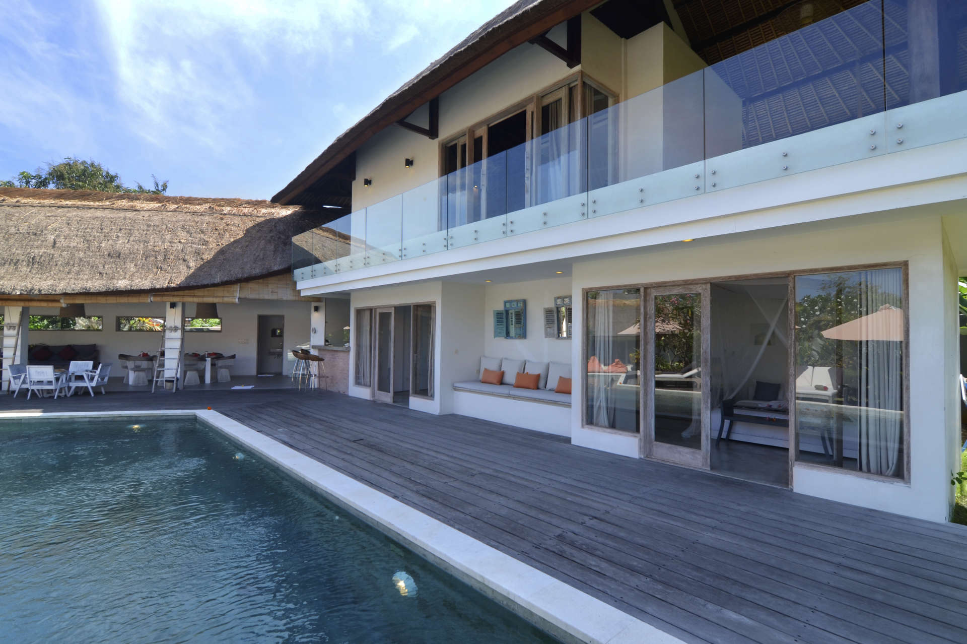Canggu'da Kendi 5 Yıldızlı Özel Villanızı En İyi Fiyata Kiralama, Villa Bali 2018