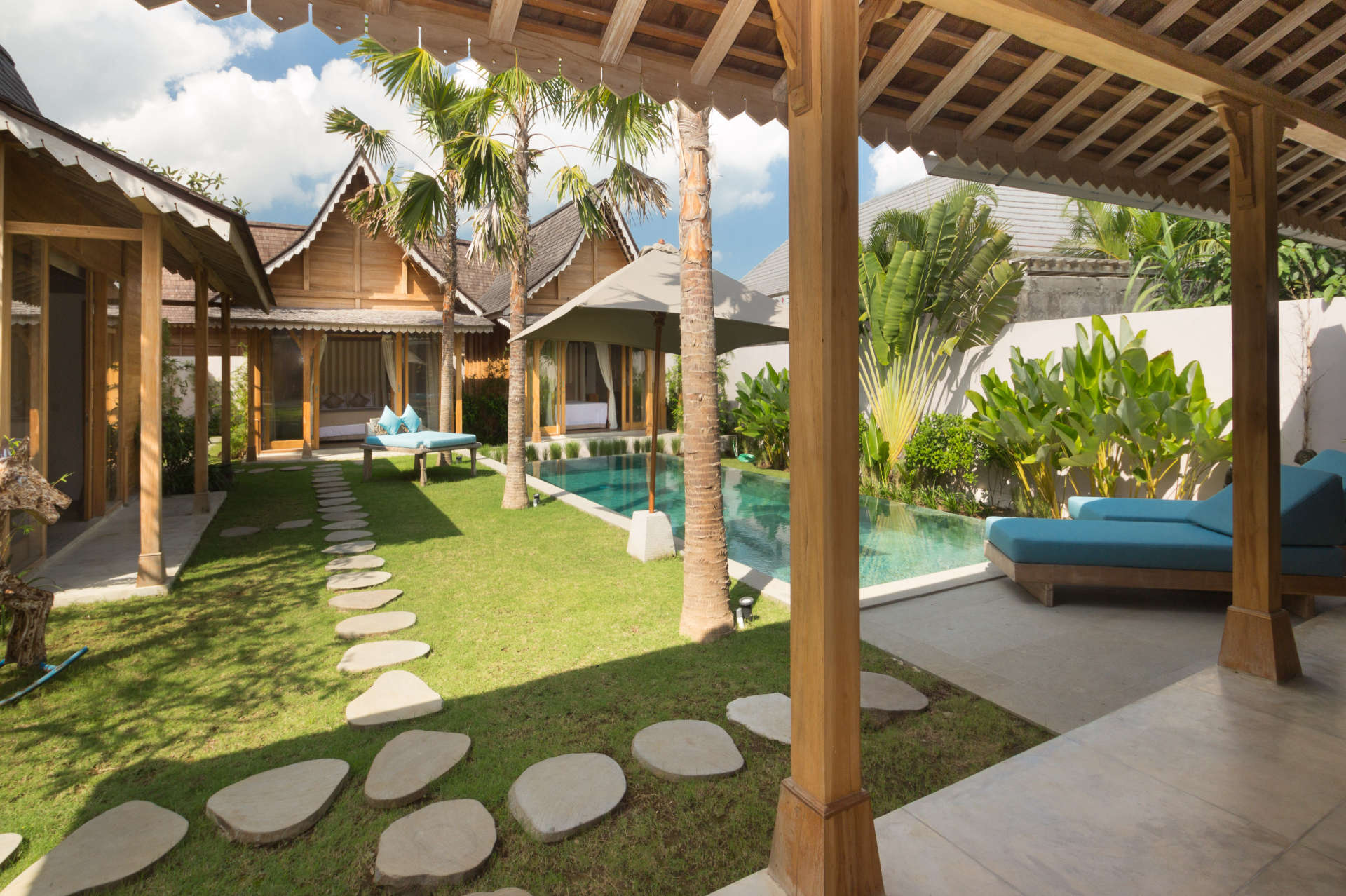 Kerobokan'da Özel Havuzlu ve Tam Kadrolu Özel Tatil Villanızı Kiralamak İçin Eksiksiz Kılavuz, Villa Bali 2019