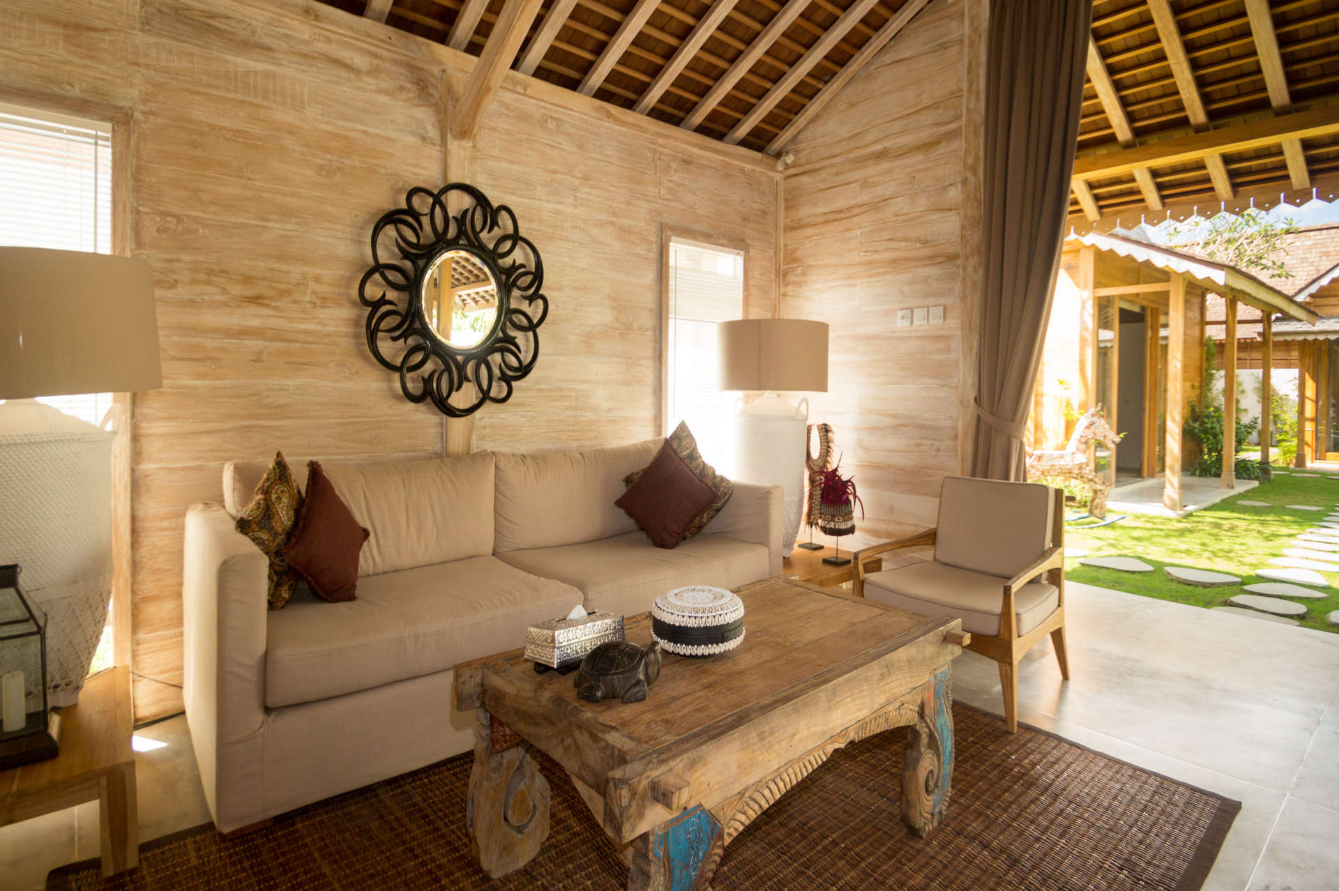 Kerobokan'da Özel Havuzlu ve Tam Kadrolu Özel Tatil Villanızı Kiralamak İçin Eksiksiz Kılavuz, Villa Bali 2019
