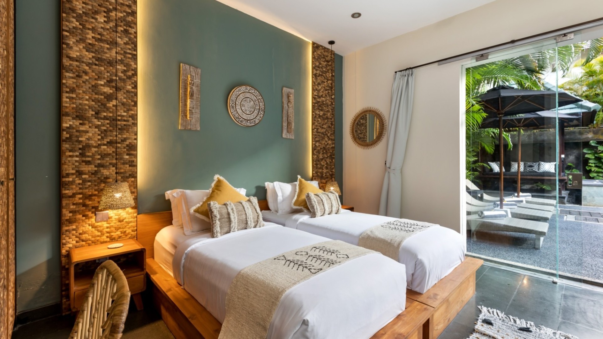 Bali'de Sahile Yakın Lüks Villa Kiralama, Bali Villa 2024