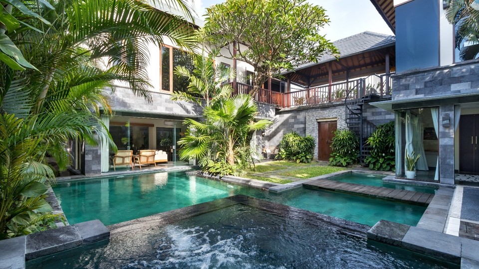 Bali'de Sahile Yakın Lüks Villa Kiralama, Bali Villa 2024