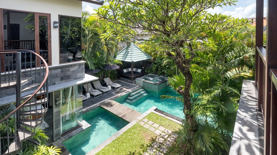 Bali'de Sahile Yakın Lüks Villa Kiralama, Bali Villa 2024