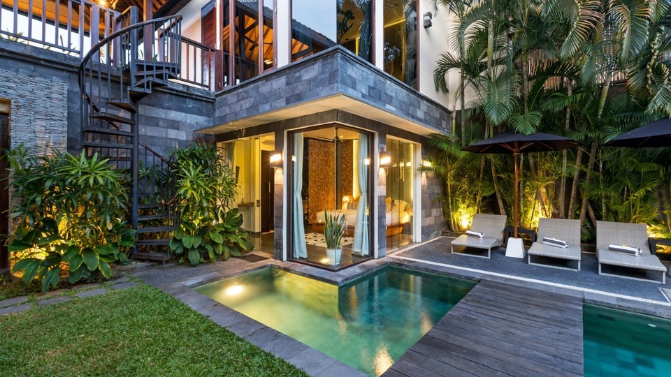 Bali'de Sahile Yakın Lüks Villa Kiralama, Bali Villa 2024