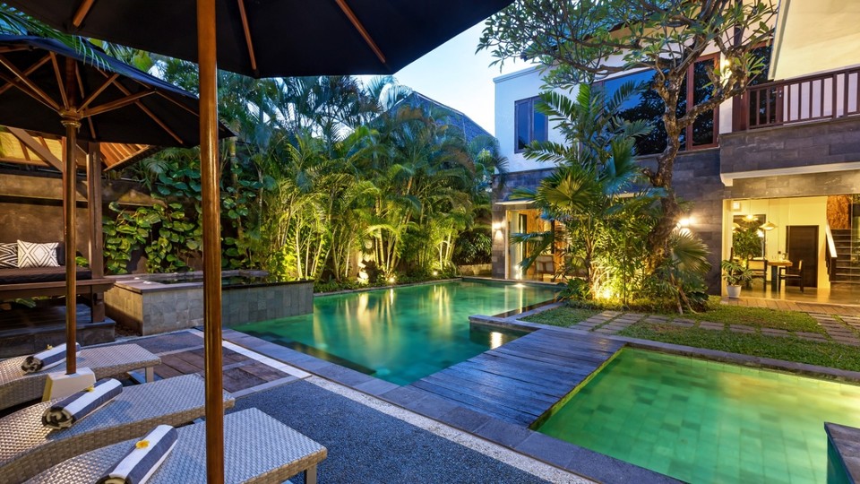 Bali'de Sahile Yakın Lüks Villa Kiralama, Bali Villa 2024