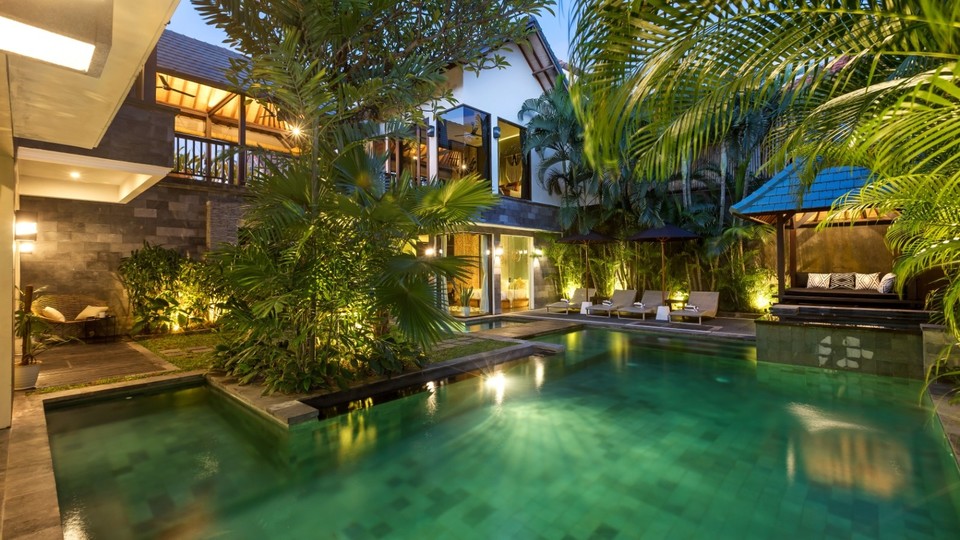 Bali'de Sahile Yakın Lüks Villa Kiralama, Bali Villa 2024
