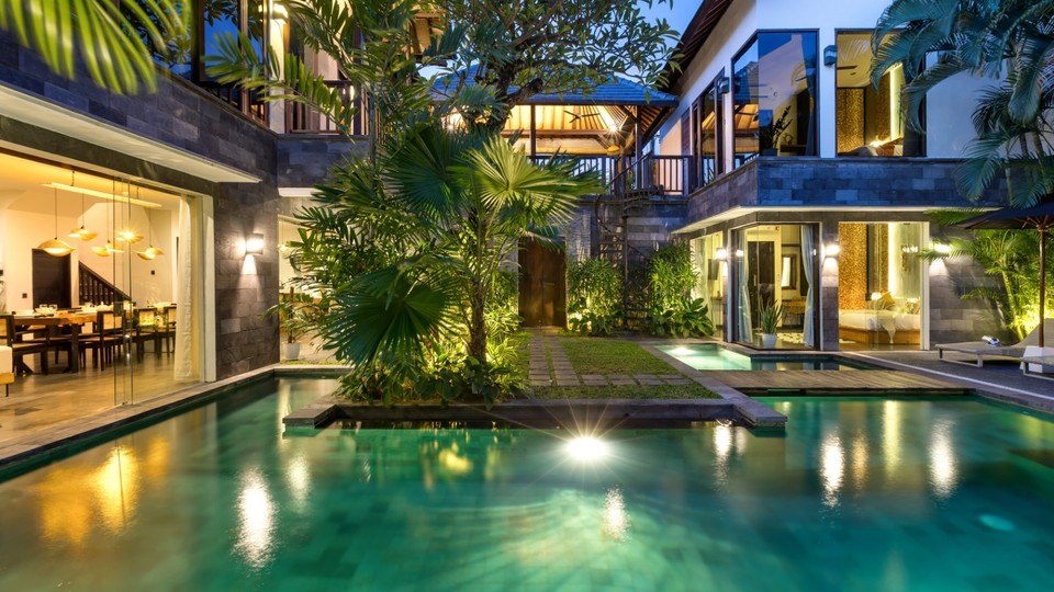 Bali'de Sahile Yakın Lüks Villa Kiralama, Bali Villa 2024