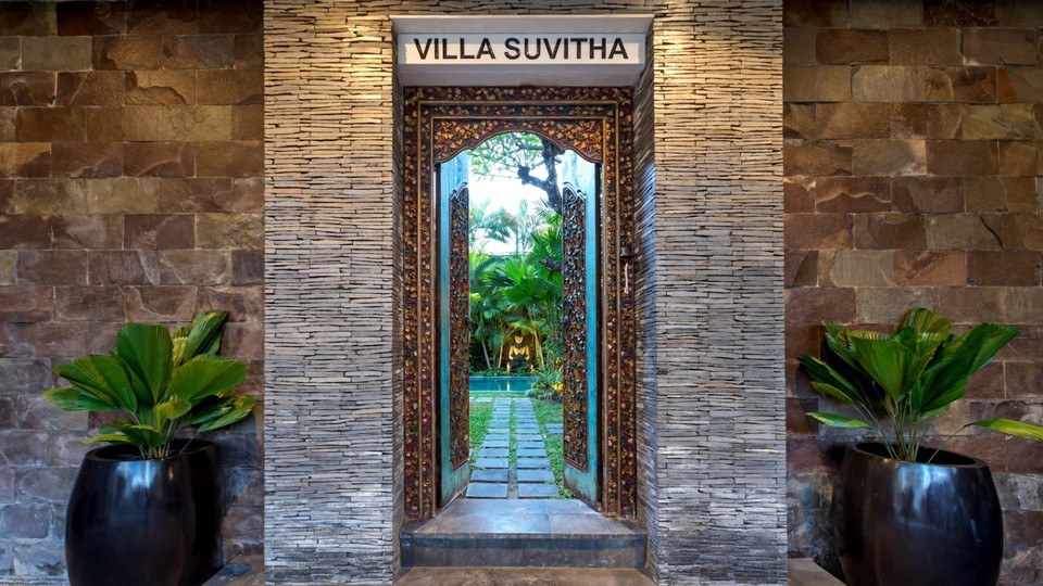 Bali'de Sahile Yakın Lüks Villa Kiralama, Bali Villa 2024
