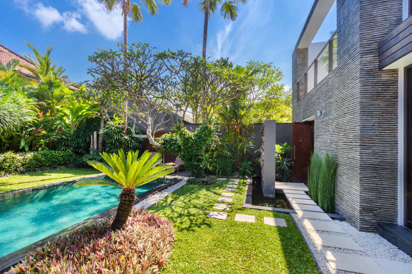 Seminyak'ta Mükemmel Bir Konumda Güzel 5 Yıldızlı Tatil Villası, Tarihlerinizi Garantilemek İçin Erken Rezervasyon Yapın, Villa Bali 2026