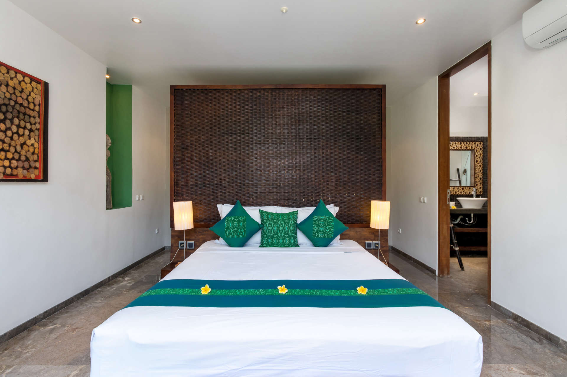 Seminyak'ta Mükemmel Bir Konumda Güzel 5 Yıldızlı Tatil Villası, Tarihlerinizi Garantilemek İçin Erken Rezervasyon Yapın, Villa Bali 2026