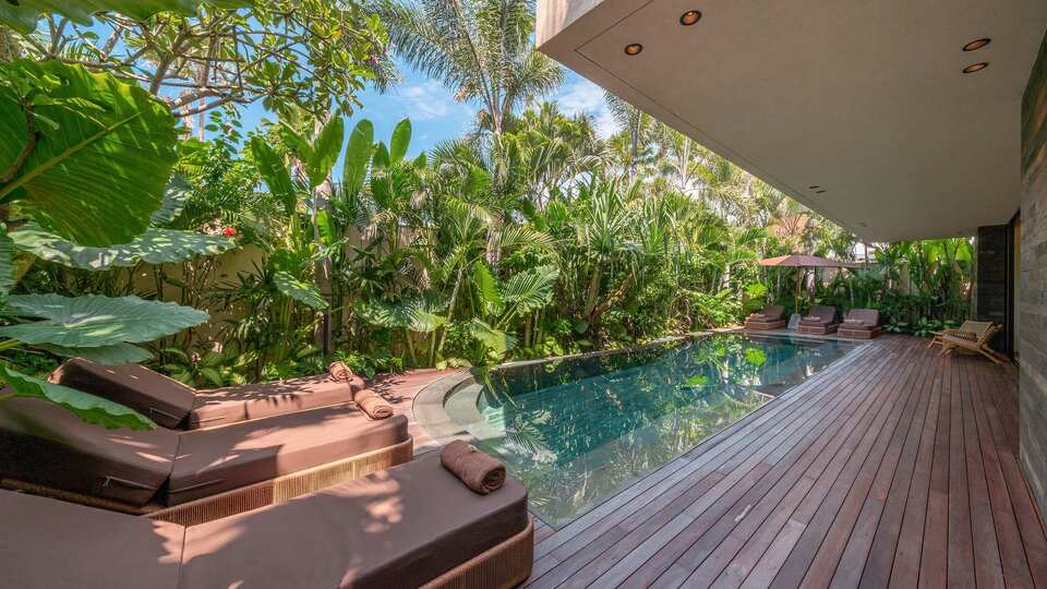 Şık Seminyak Kaçamağı, Bali Villa 2030