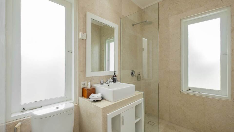 Şık Seminyak Kaçamağı, Bali Villa 2030