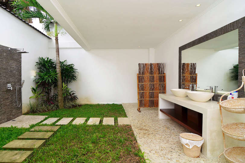 Bunu Hayal Edin, Ubud'da 5 Yıldızlı Lüks Bir Villada Tatilinizin Keyfini Çıkarın, Villa Bali 2032
