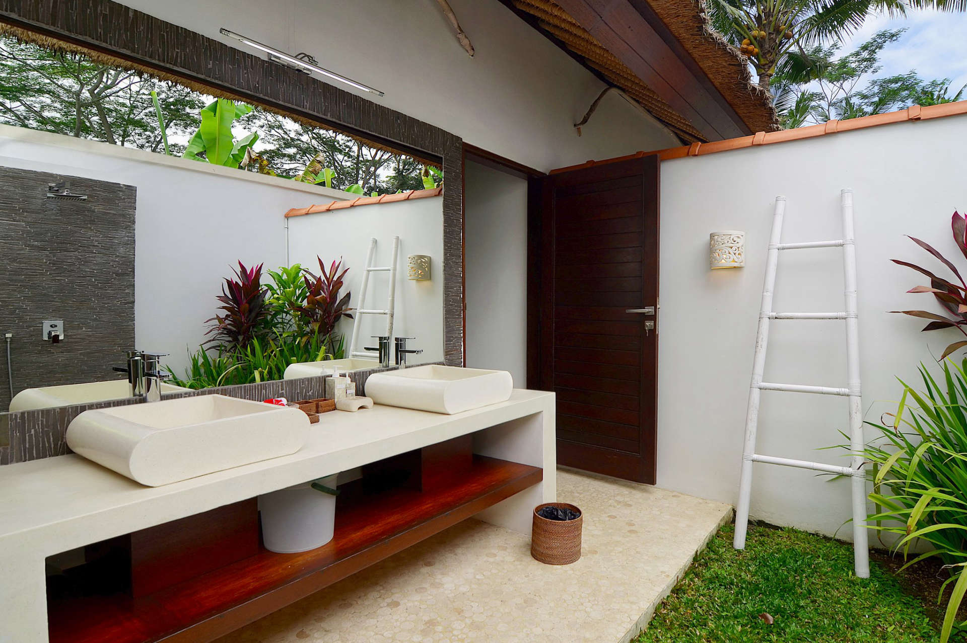 Bunu Hayal Edin, Ubud'da 5 Yıldızlı Lüks Bir Villada Tatilinizin Keyfini Çıkarın, Villa Bali 2032