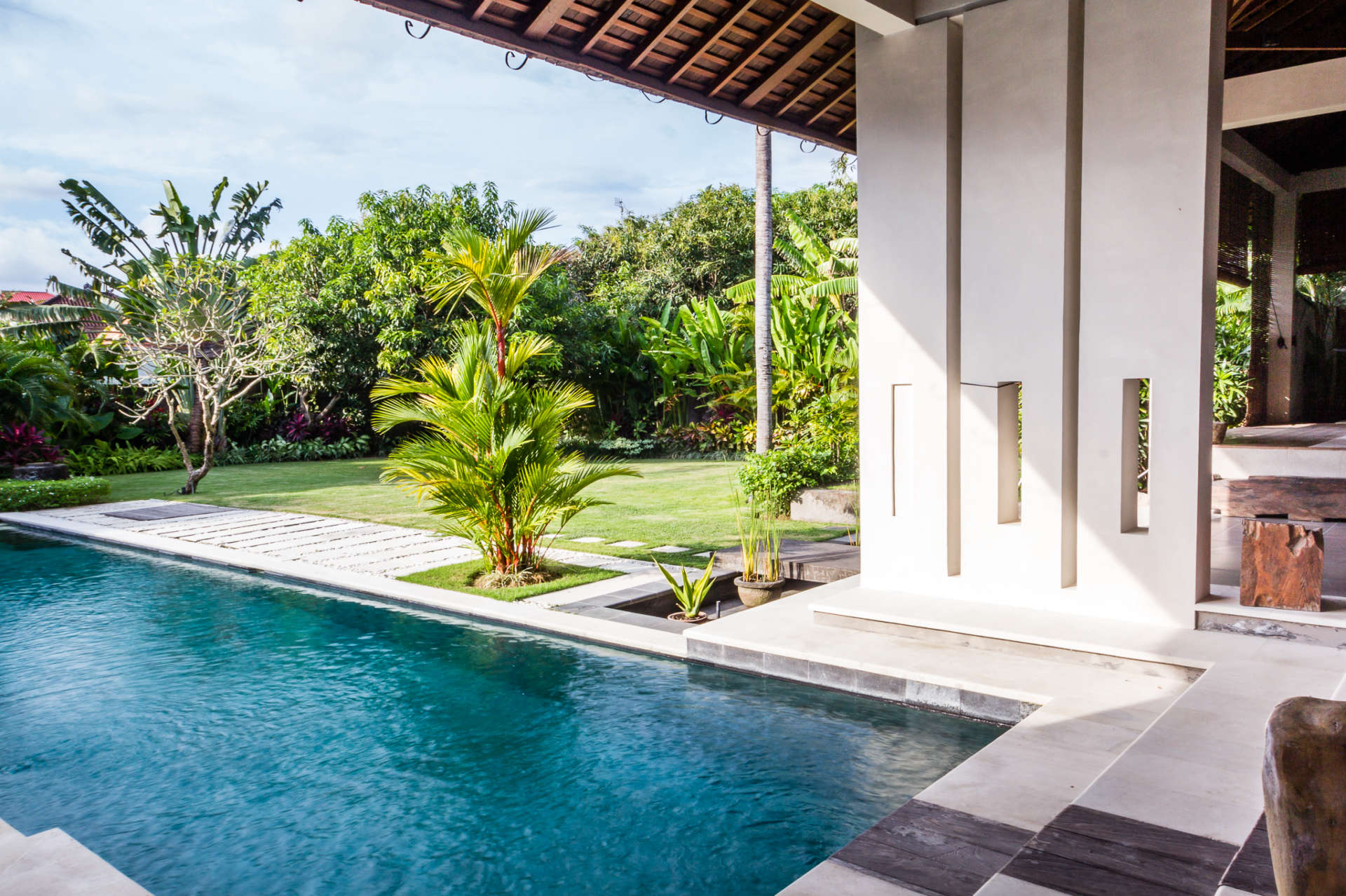 Bali'de Sahile Yakın Lüks Villa Kiralama, Bali Villa 2035