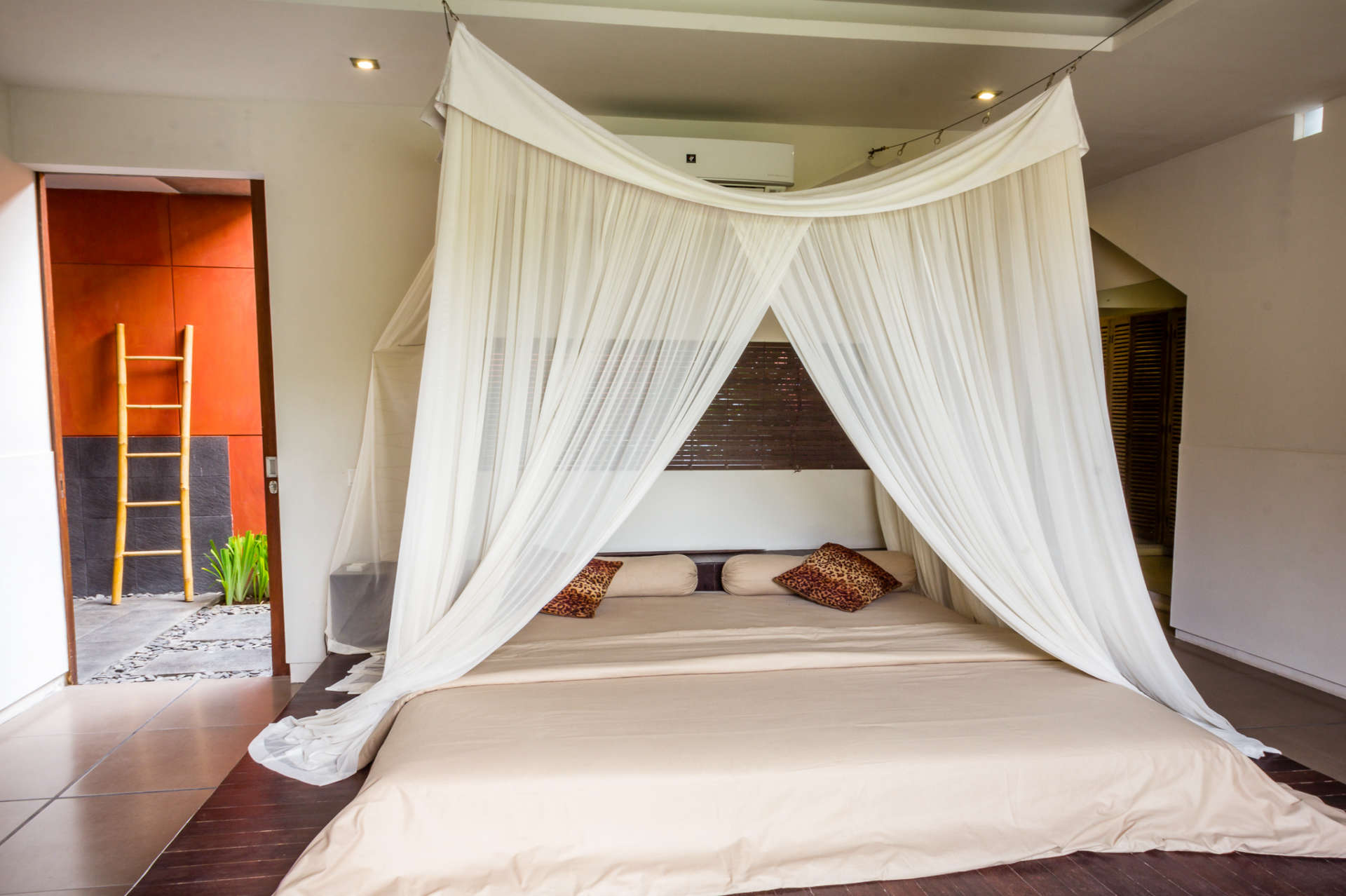 Bali'de Sahile Yakın Lüks Villa Kiralama, Bali Villa 2035