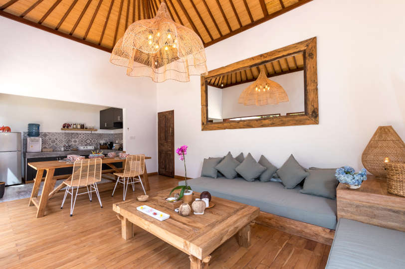 Seminyak'ta Birinci Sınıf Konumda Güzel 5 Yıldızlı Tatil Villası, Villa Bali 2046