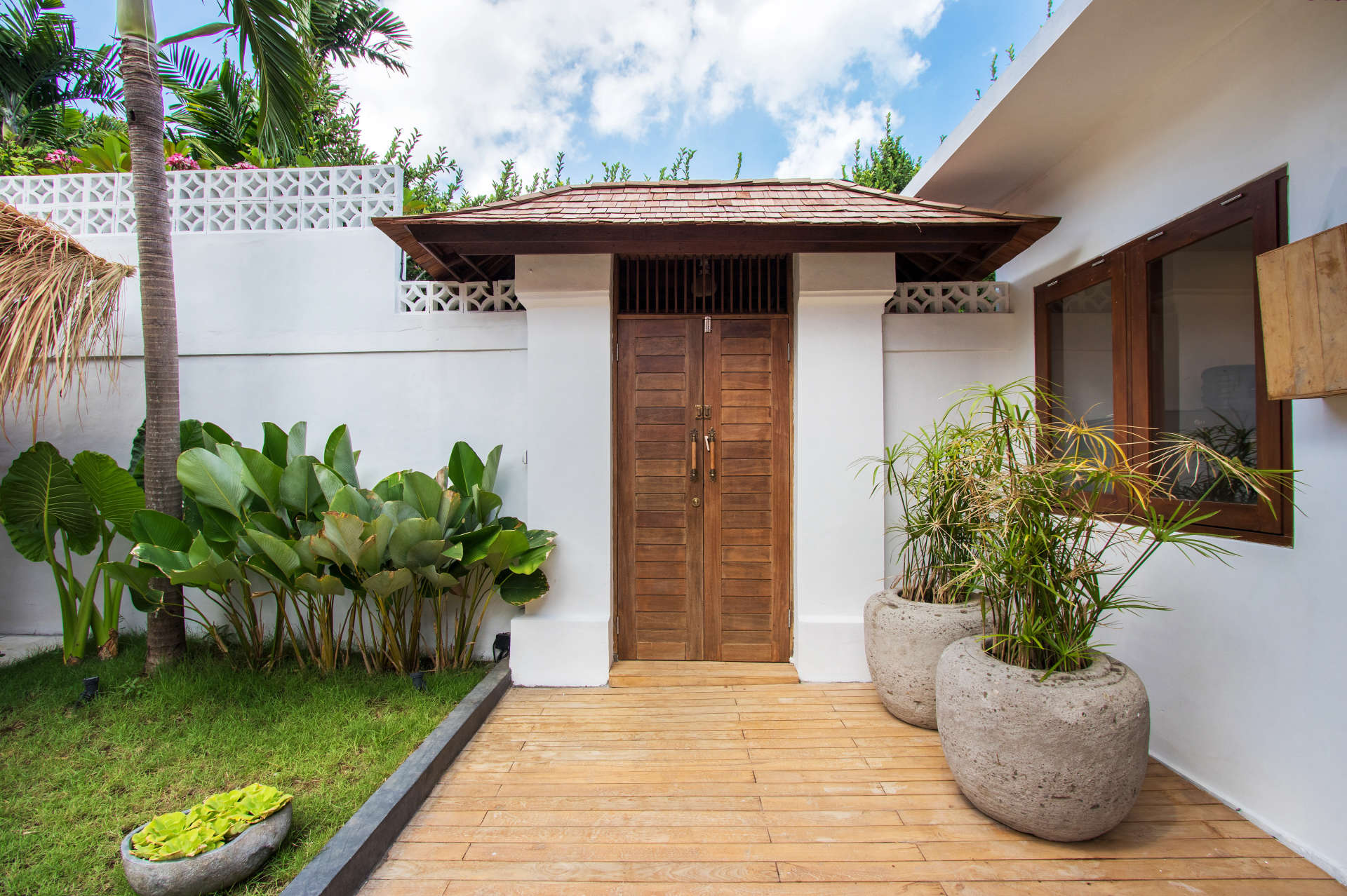 Seminyak'ta Birinci Sınıf Konumda Güzel 5 Yıldızlı Tatil Villası, Villa Bali 2046