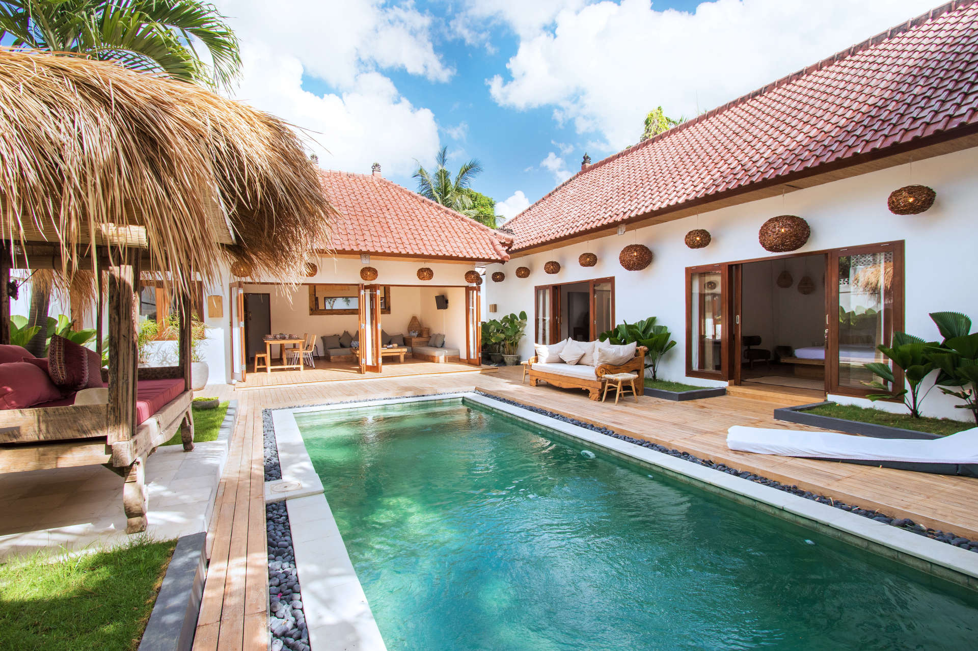 Seminyak'ta Birinci Sınıf Konumda Güzel 5 Yıldızlı Tatil Villası, Villa Bali 2046