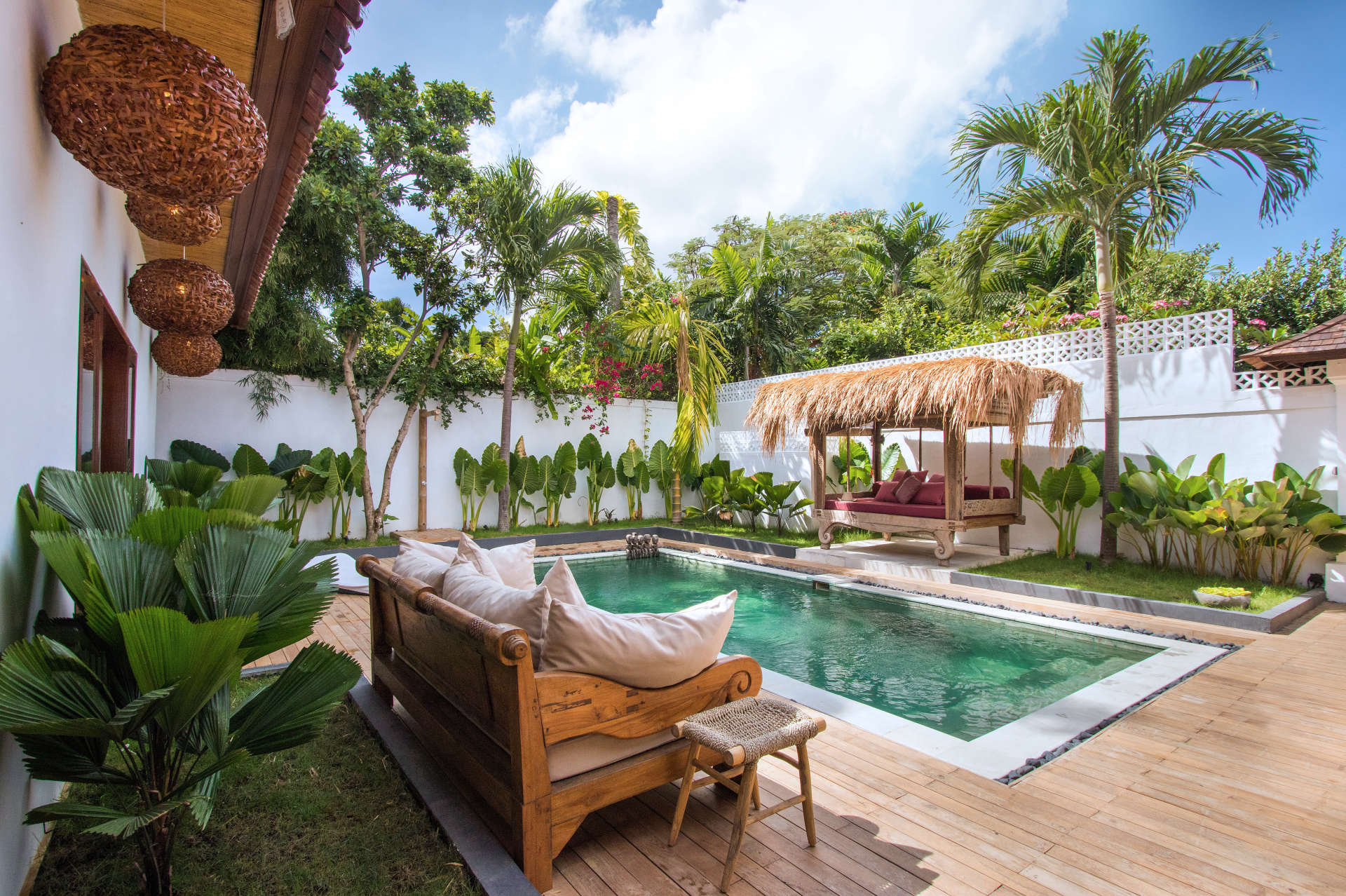 Seminyak'ta Birinci Sınıf Konumda Güzel 5 Yıldızlı Tatil Villası, Villa Bali 2046