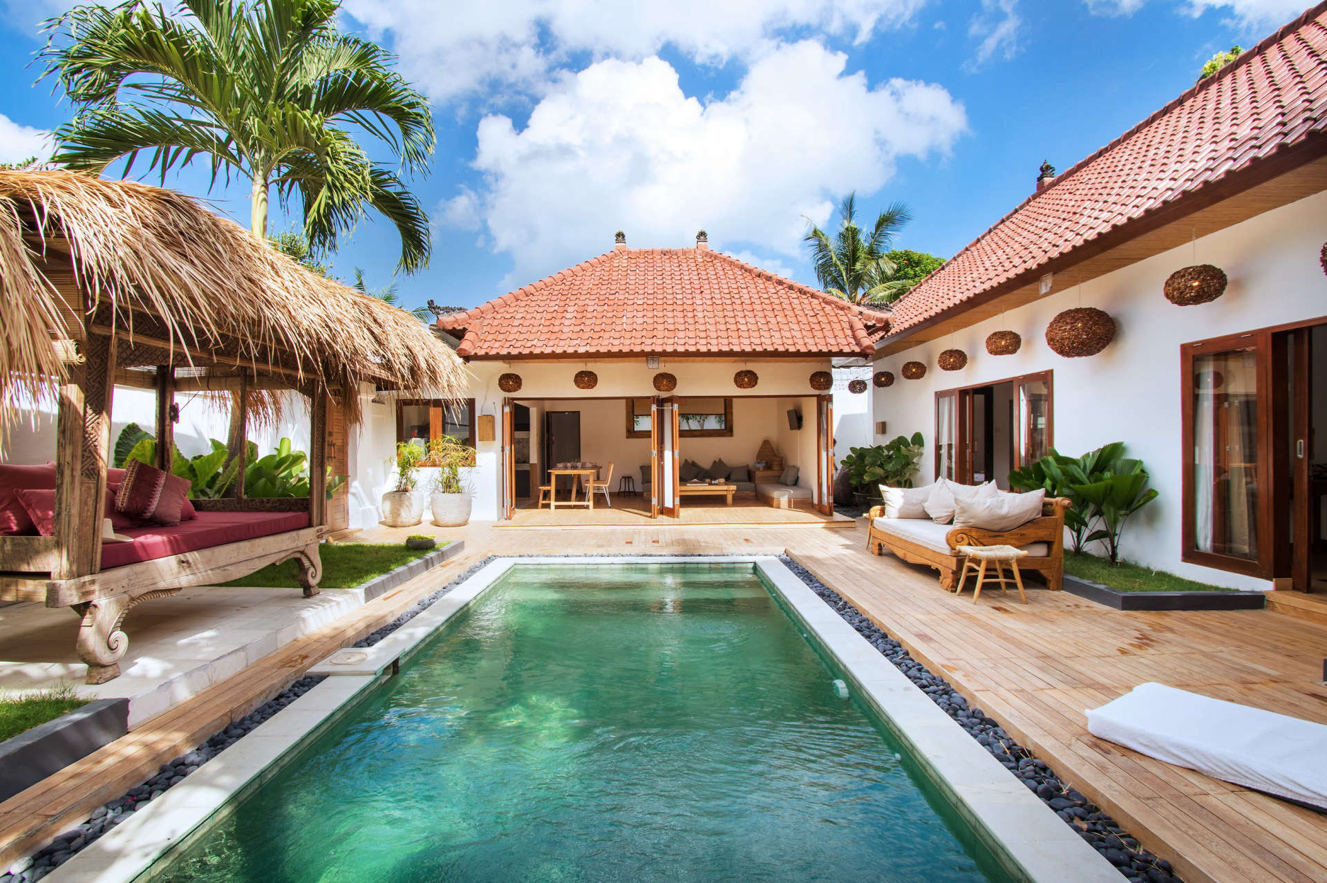 Seminyak'ta Birinci Sınıf Konumda Güzel 5 Yıldızlı Tatil Villası, Villa Bali 2046