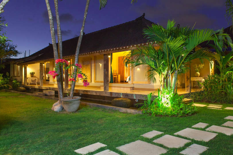 Bali'de Kiralık 5 Yıldızlı Villa, Bali Villa 2047