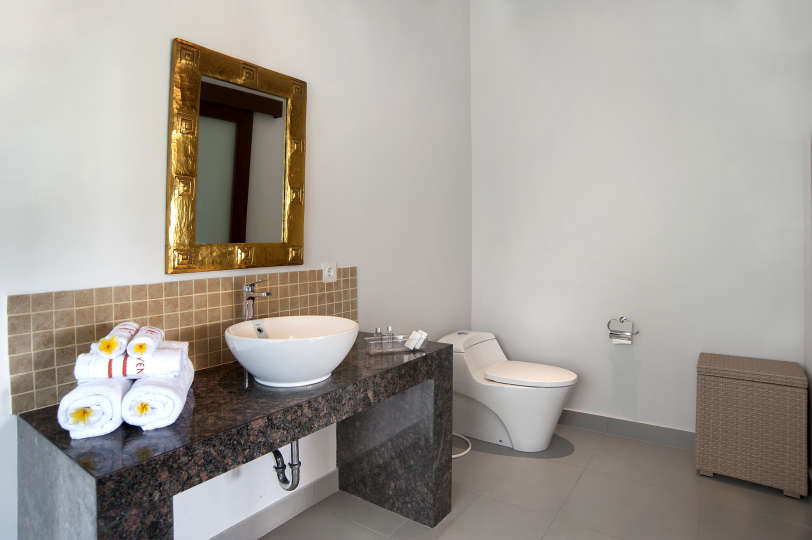 Bali'de Sahile Yakın Lüks Villa Kiralama, Bali Villa 2054