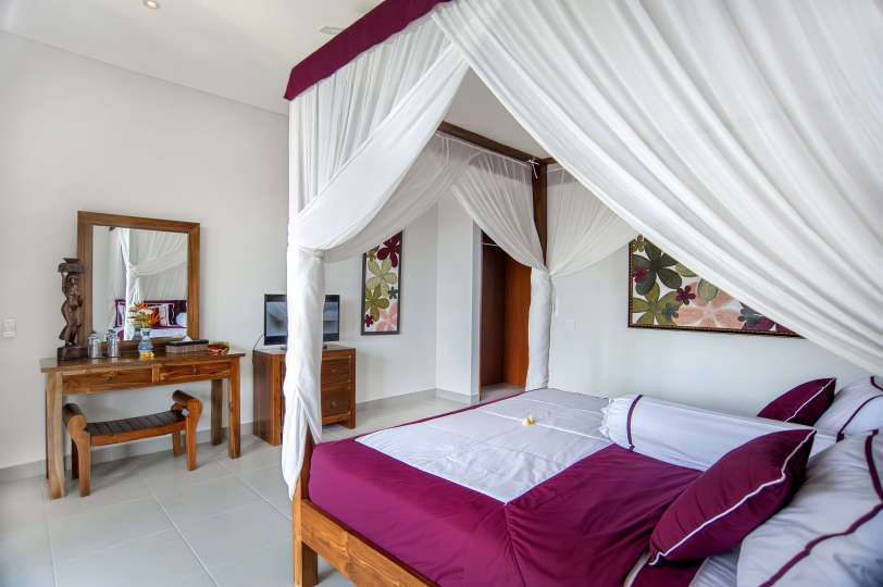 Bali'de Sahile Yakın Lüks Villa Kiralama, Bali Villa 2054